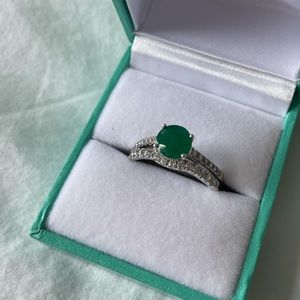 Colombian Emerald Engagement Ring and Wedding band